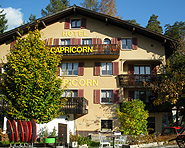 Backpacker Deluxe Hotel Capricorn